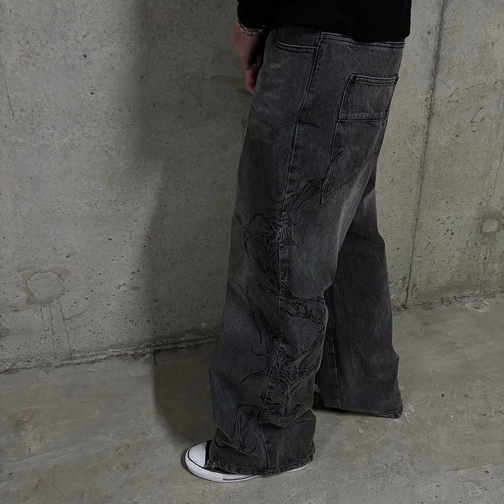 RAVEN EMBROIDERED WASHED DENIMS
