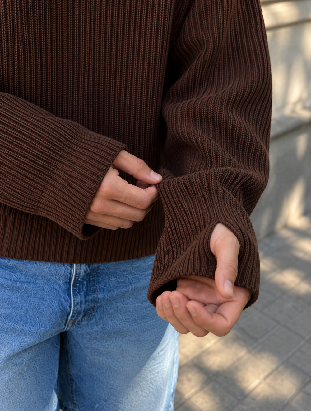 HASHWAY WAVY KNIT SWEATER - BROWN